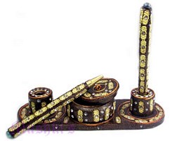Pen stand - click here for large view